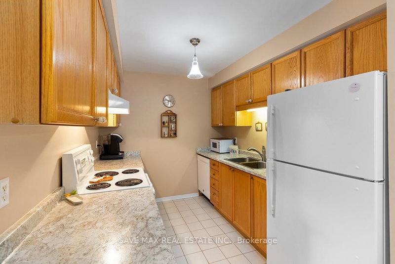 310 - 250 Robert St, Shelburne, L9V 3P9 | Image 3