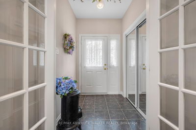 1867 Springridge Dr, Ottawa - Springridge/East Village image-0-3