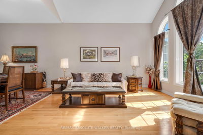 1867 Springridge Dr, Ottawa - Springridge/East Village image-0-4