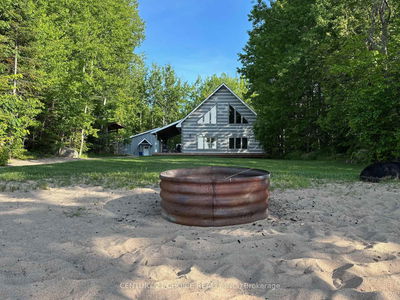 856 Four Seasons Dr, Sault Ste Marie - West image-0-1