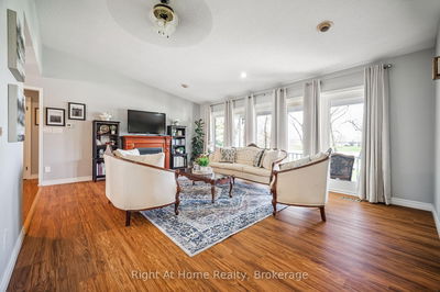 664 Maple St, Huron East - Brussels image-0-4