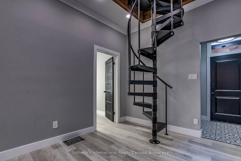 71 Briscoe St E, London South, N6C 1W8 | Image 3