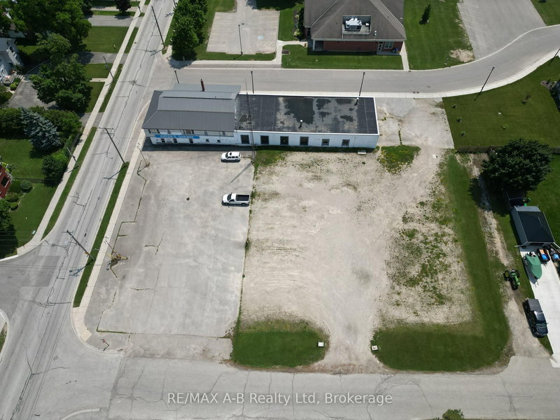 15 MILL St E, Perth East, N0K 1M0 | Image 3