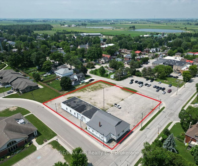 15 Mill St E, Perth East, N0K 1M0 | Image 2