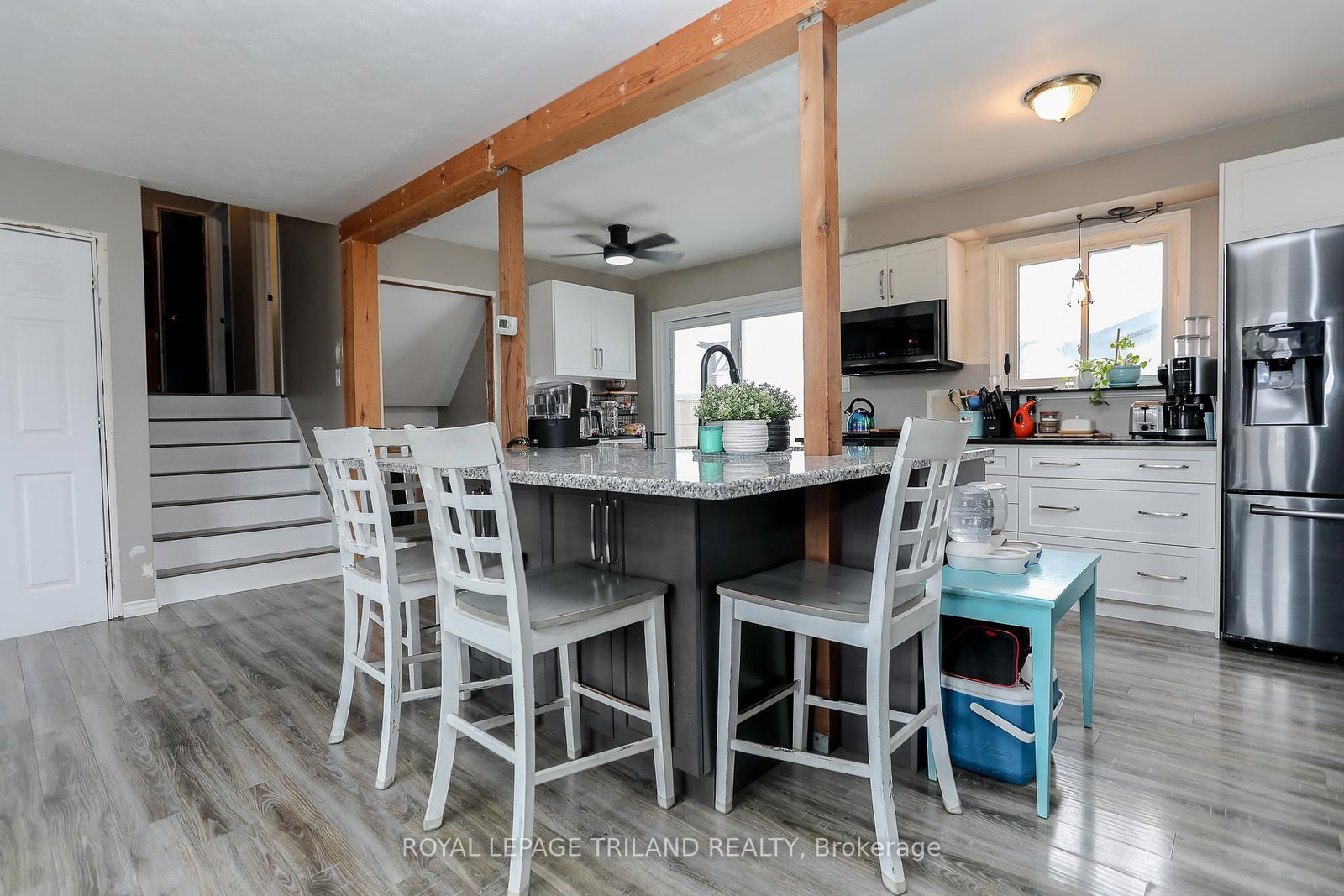 Listing Image 10