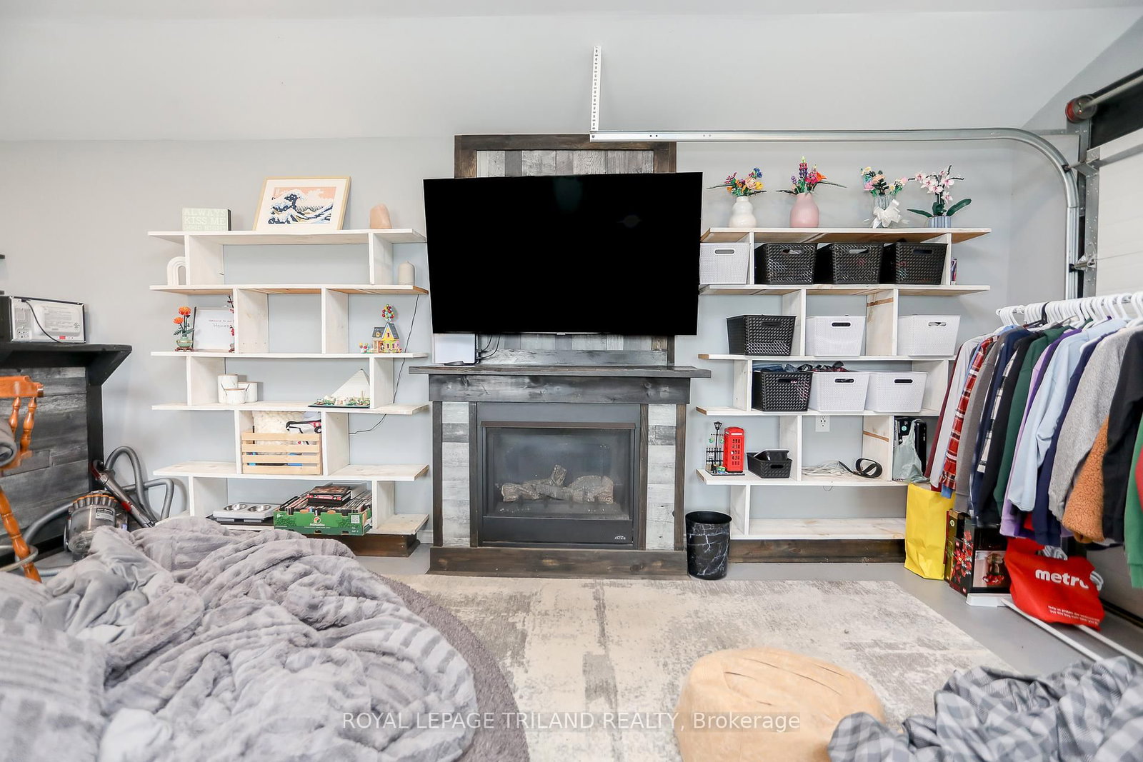 Listing Image 33