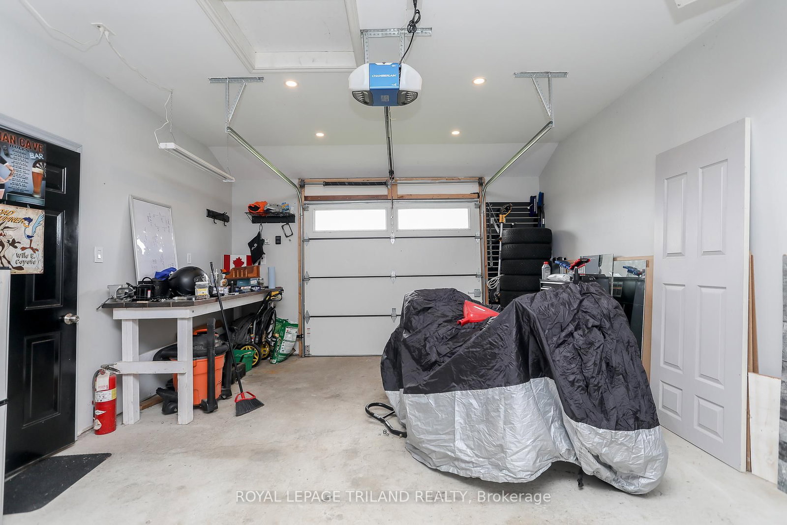 Listing Image 41