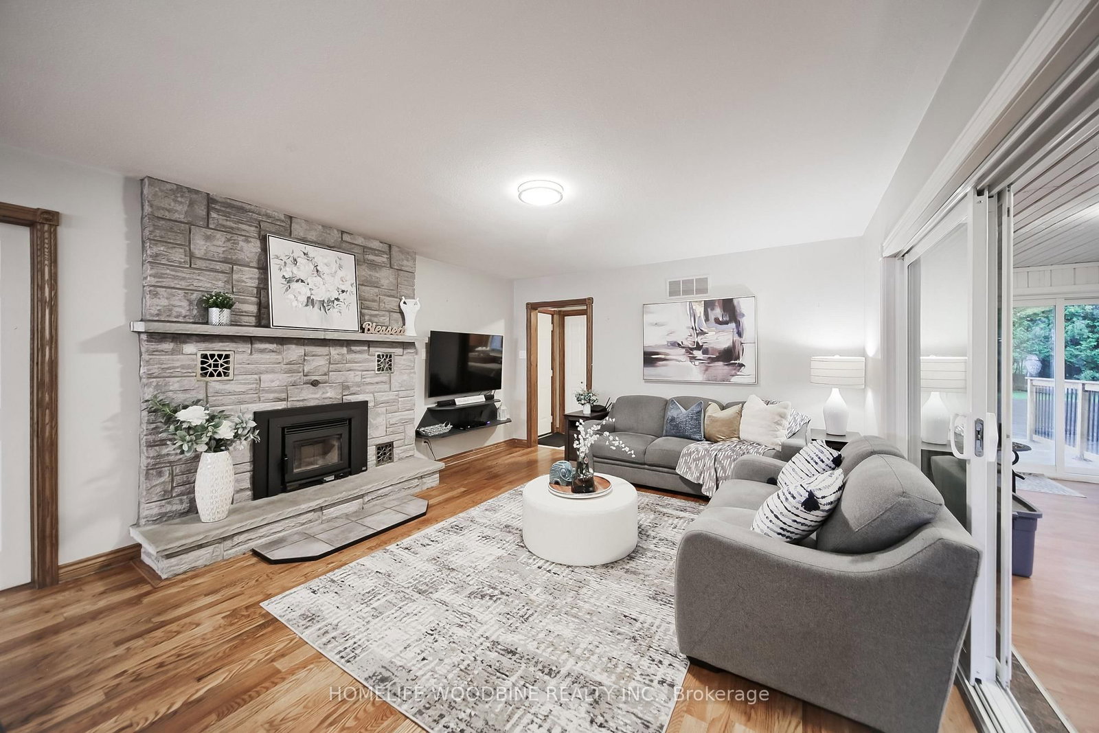 Listing Image 14