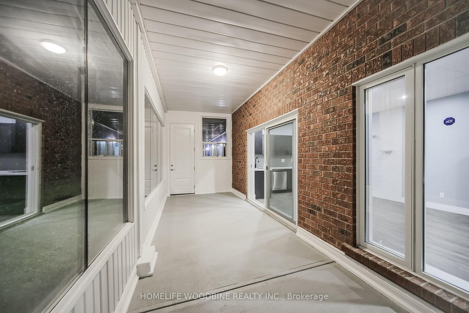 Listing Image 31