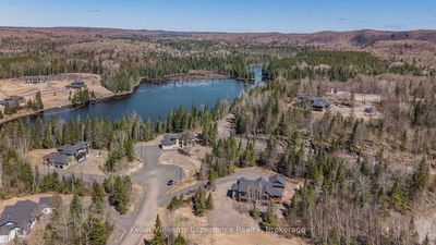 Unit 85 — 1016 Pondview Crt, Lake of Bays - Franklin image-0-1