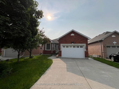 1055 Baker St, Peterborough North - 1 North