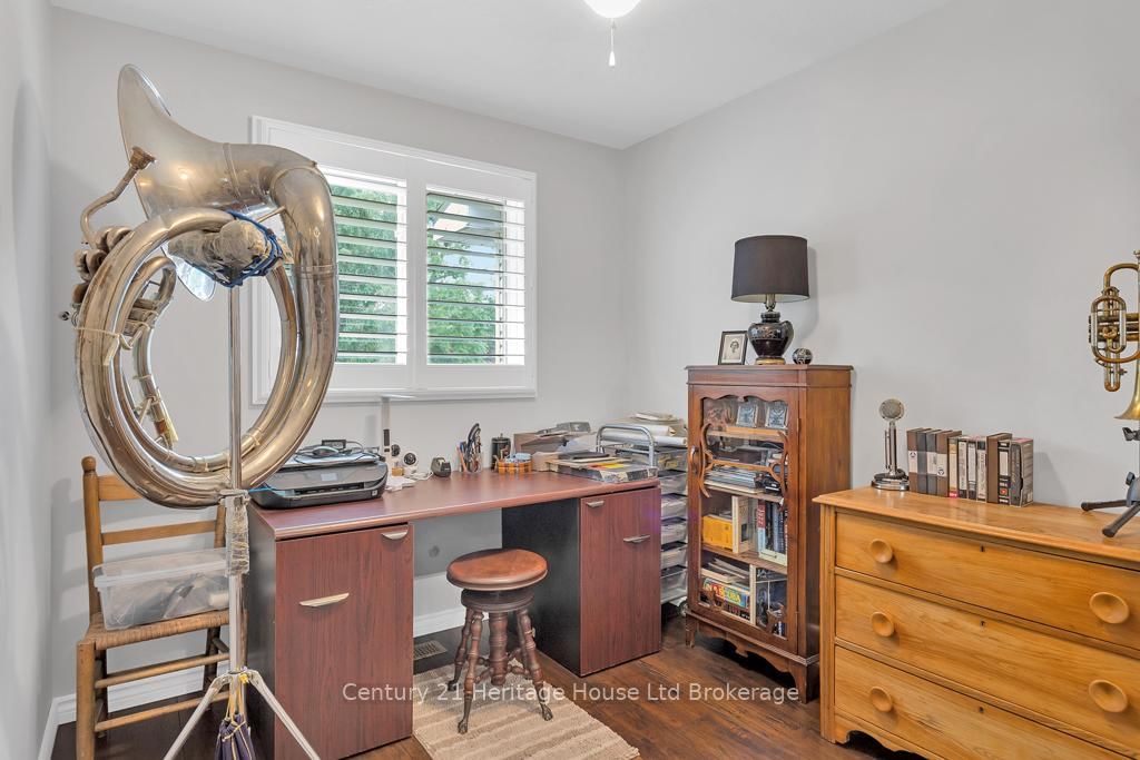 Listing Image 17