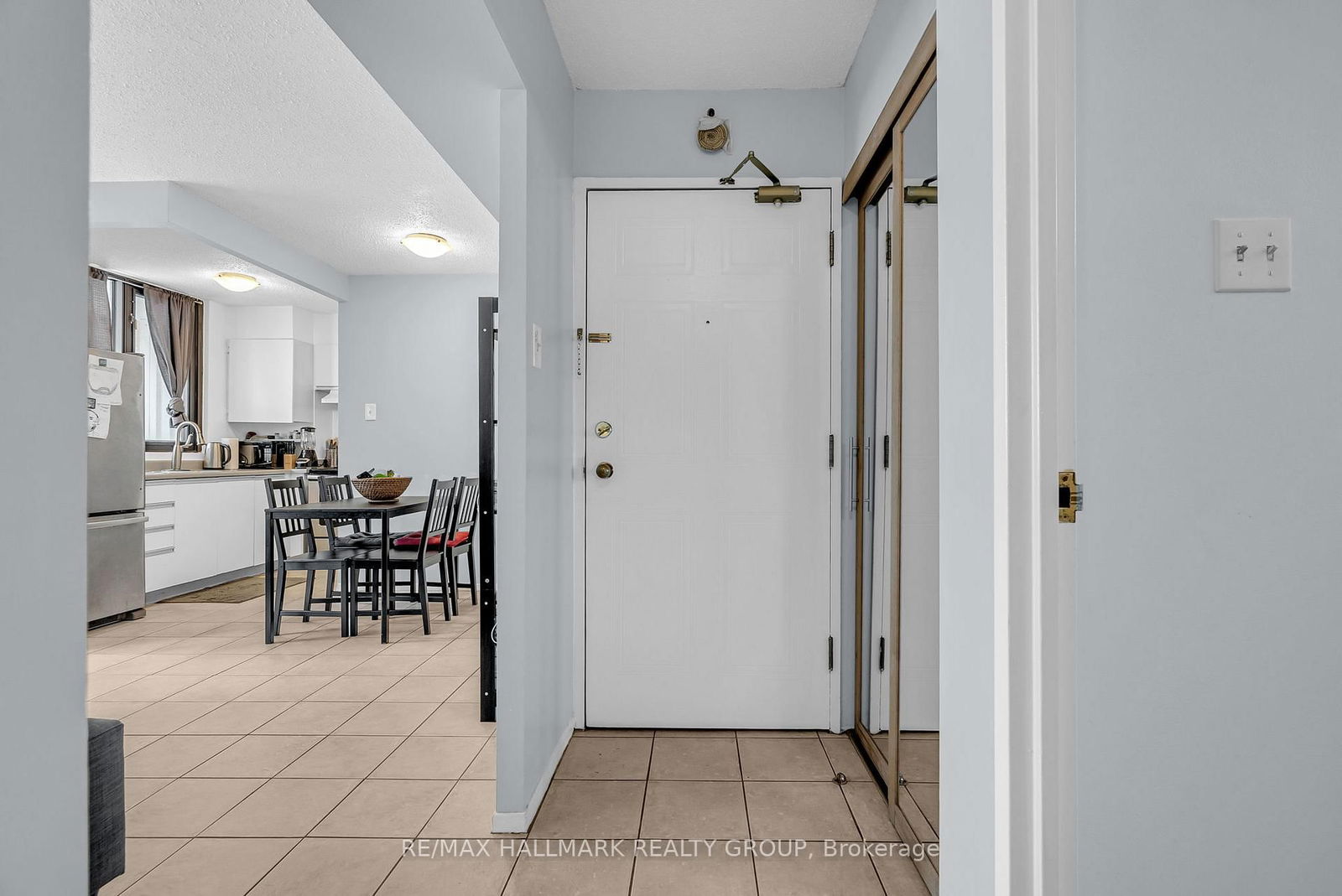 Condo for sale at 202-200 Bay Street, Ottawa, Ontario, K1R 7W8 - Ottawa Centre - MLS: X12260048