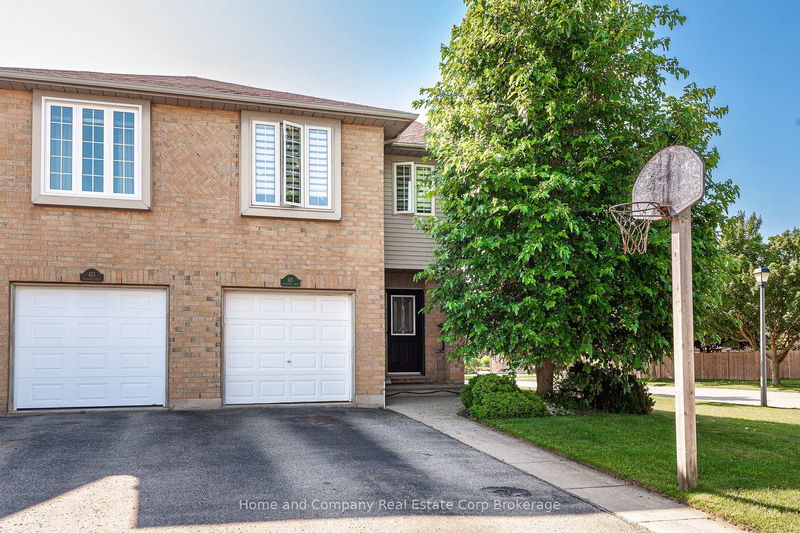 421 Greenwood Dr, Stratford - Stratford image-0-0