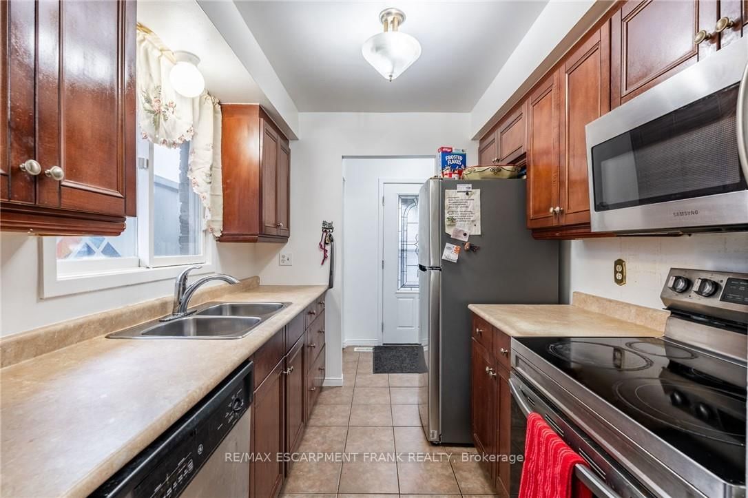 Semi-Detached House for sale at 97 Guildwood Drive, Hamilton, Ontario, L9C 6S3 - Gurnett - MLS: X12260195