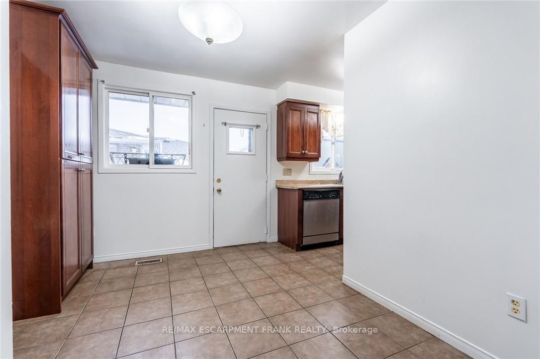 Semi-Detached House for sale at 97 Guildwood Drive, Hamilton, Ontario, L9C 6S3 - Gurnett - MLS: X12260195