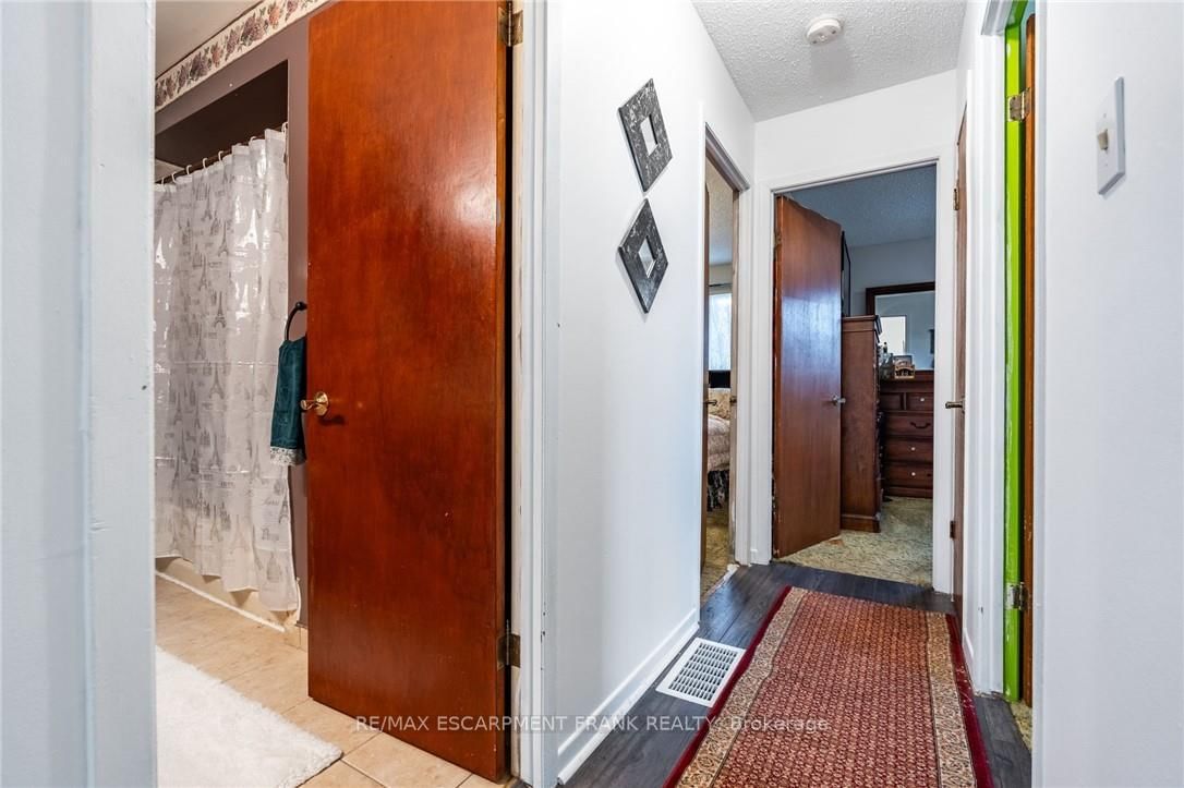 Semi-Detached House for sale at 97 Guildwood Drive, Hamilton, Ontario, L9C 6S3 - Gurnett - MLS: X12260195