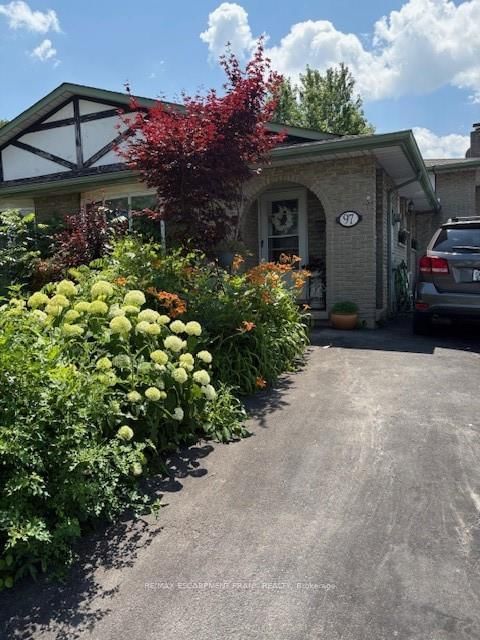 Semi-Detached House for sale at 97 Guildwood Drive, Hamilton, Ontario, L9C 6S3 - Gurnett - MLS: X12260195