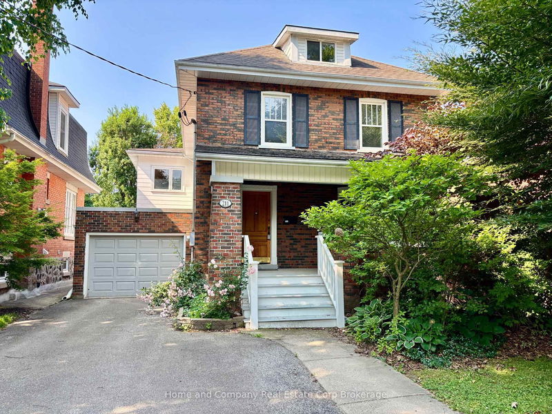 211 Douglas St, Stratford - Stratford image-0-0