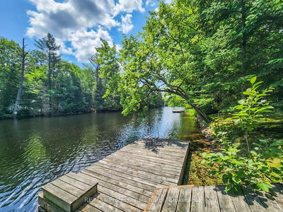 1068 Holiday Park Dr, Bracebridge - Macaulay image-0-1