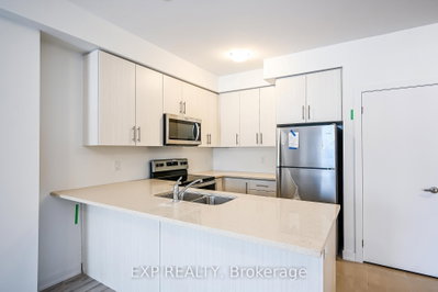 Unit 35 — 590 North Service Road — photo 3
