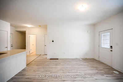Unit 35 — 590 North Service Road — photo 6