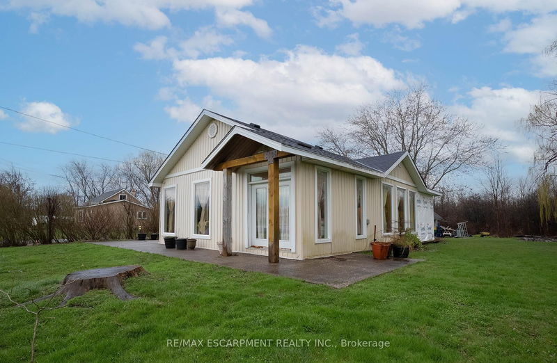 1093 SUNSET Dr, Fort Erie - Crescent Park image-0-0
