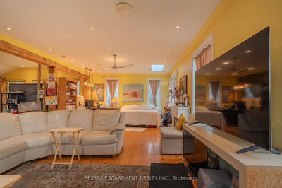 1093 SUNSET Dr, Fort Erie - Crescent Park image-0-4