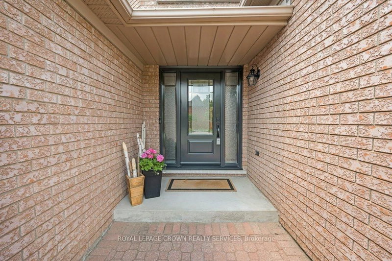 32 Kingfisher Cres, Cambridge, N1T 1P9 | Image 3