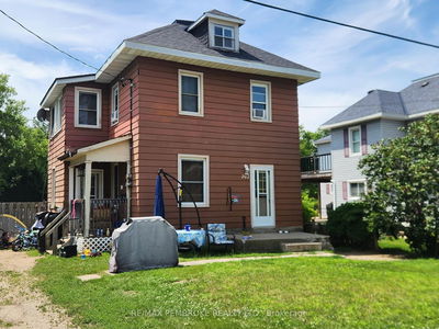 702 Fischer St, Pembroke - Pembroke