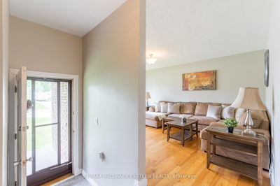 815 Stewart Dr, Peterborough South - 5 East image-0-4