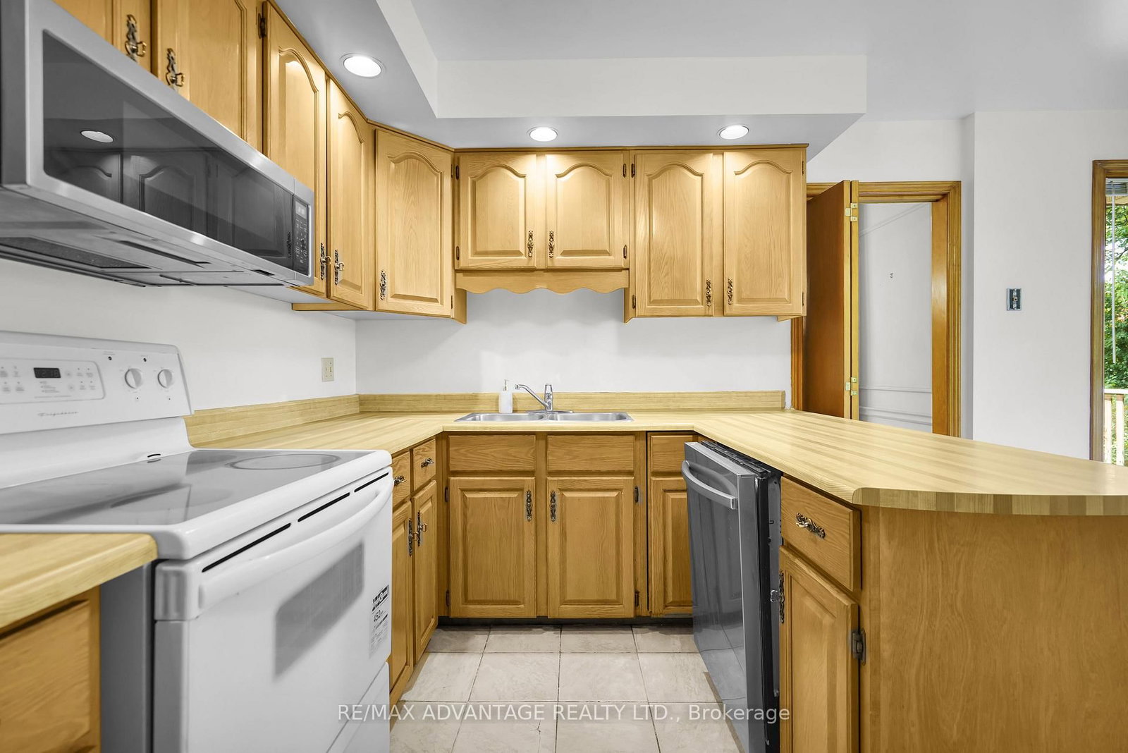 Listing Image 17