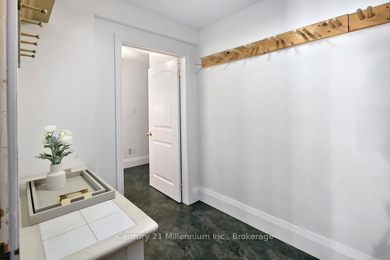 121 - 796404 Grey Road 19, Blue Mountains, L9Y 0N8 | Image 3