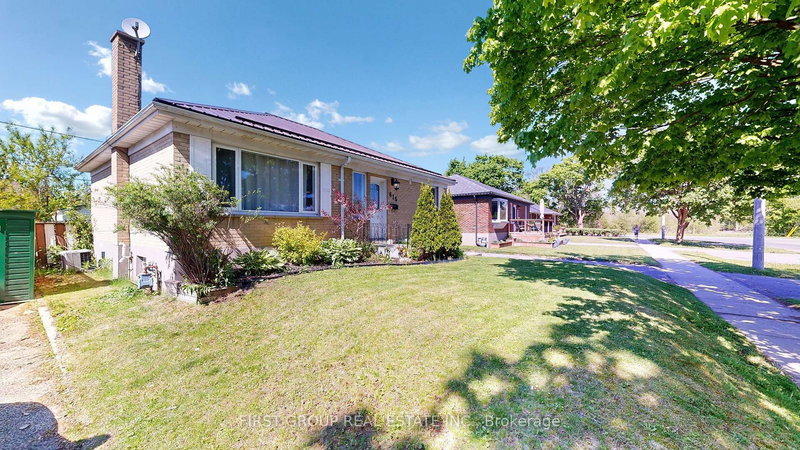 616 Crawford Dr, Peterborough, K9J 3W7 | Image 2