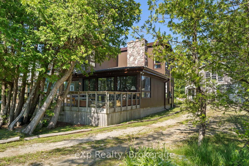 329 Bay St, South Bruce Peninsula, N0H 2T0 | Image 2