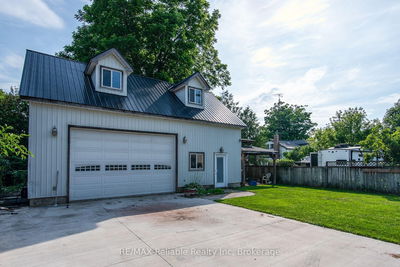 41 John St, Huron East - Seaforth image-0-4