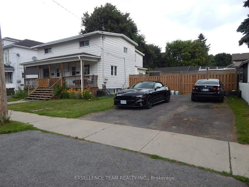 107-109 Cumberland St E, Cornwall, K6J 4H4 | Image 2