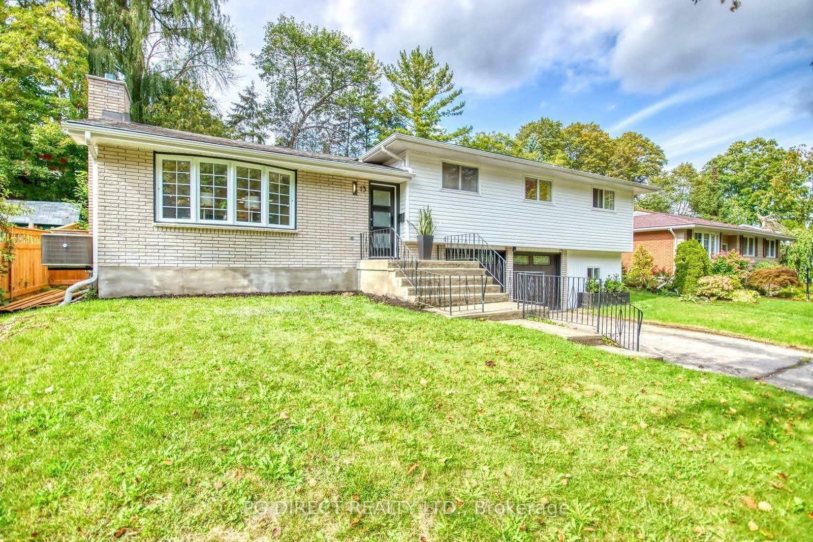 Detached House for sale at 13 Parkside Drive, Quinte West, Ontario, K8V 5L6 - Trenton Ward - MLS: X12265273