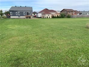 Vacant Land sold at 134 Elizabeth Drive, North Dundas, Ontario, K0C 1H0 - Chesterville - MLS: X12266034