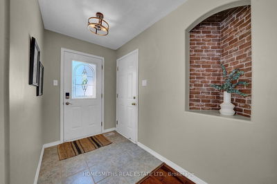 627 Trailview Dr, Peterborough South - 5 East image-0-3