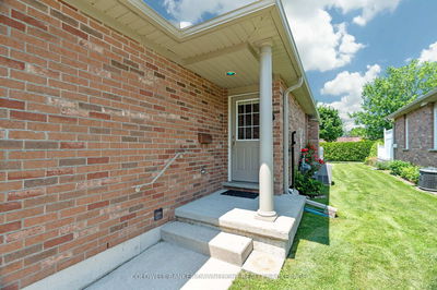 8 Shadow Lane, South Huron - Exeter image-0-3