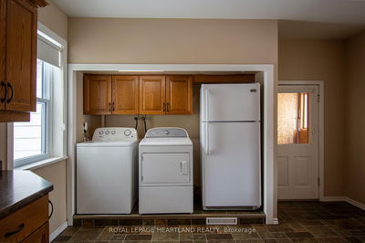 18 Simcoe St, South Huron - Exeter image-0-4