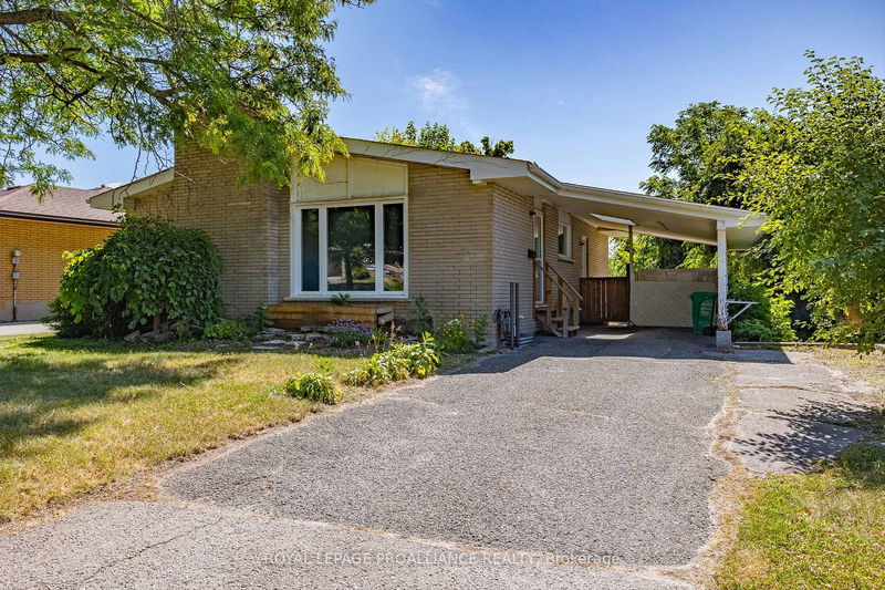 1182 MILBURN St, Peterborough North - 1 Central image-0-0
