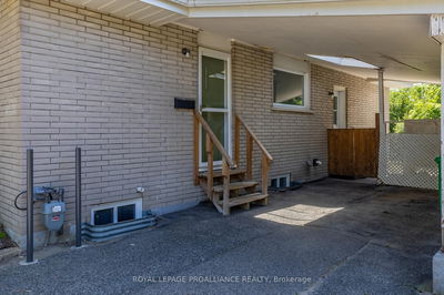 1182 MILBURN St, Peterborough North - 1 Central image-0-2