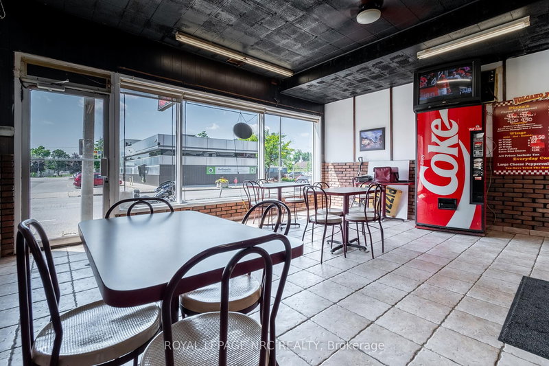 256 East Main St, Welland, L3B 3W9 | Image 3