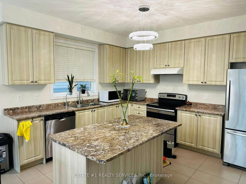 16 Pagebrook Cres, Hamilton, L8J 0K7 | Image 3