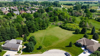 2 Fairway Rd, Huron East - Egmondville image-0-1