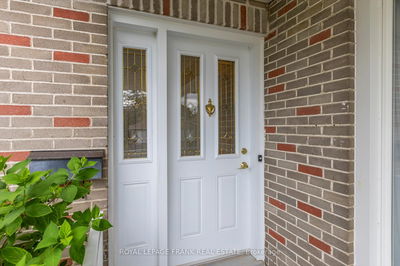 812 Schneider Pl, Peterborough North - 1 South image-0-2
