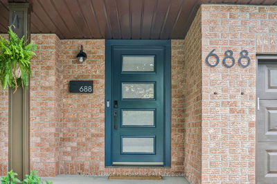 688 Thicket Way, Orleans - Fallingbrook/Gardenway South image-0-1
