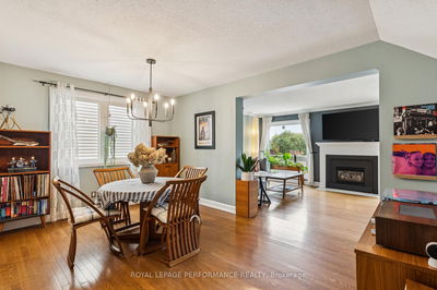 688 Thicket Way, Orleans - Fallingbrook/Gardenway South image-0-4